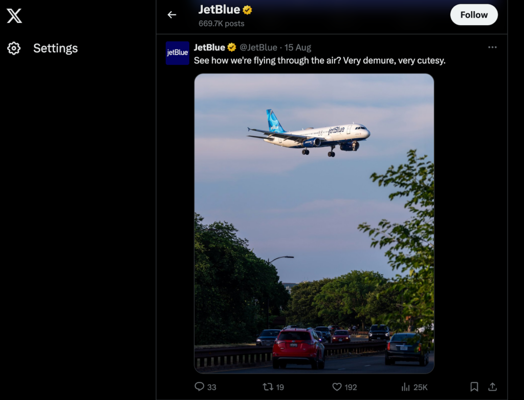 JetBlue社交媒体帖子的截图，引用了最近的病毒短语